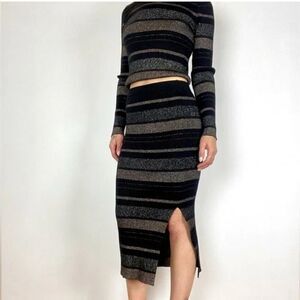 House of Harlow Ribbed Knit Metallic Striped Pencil Skirt. Smal